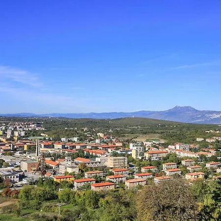 Aida Villa Raša